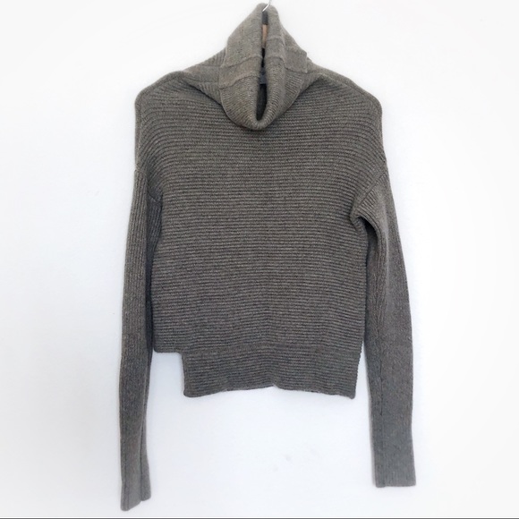 SOLD OUT Aritzia Babaton Mika Sweater - Picture 10 of 10